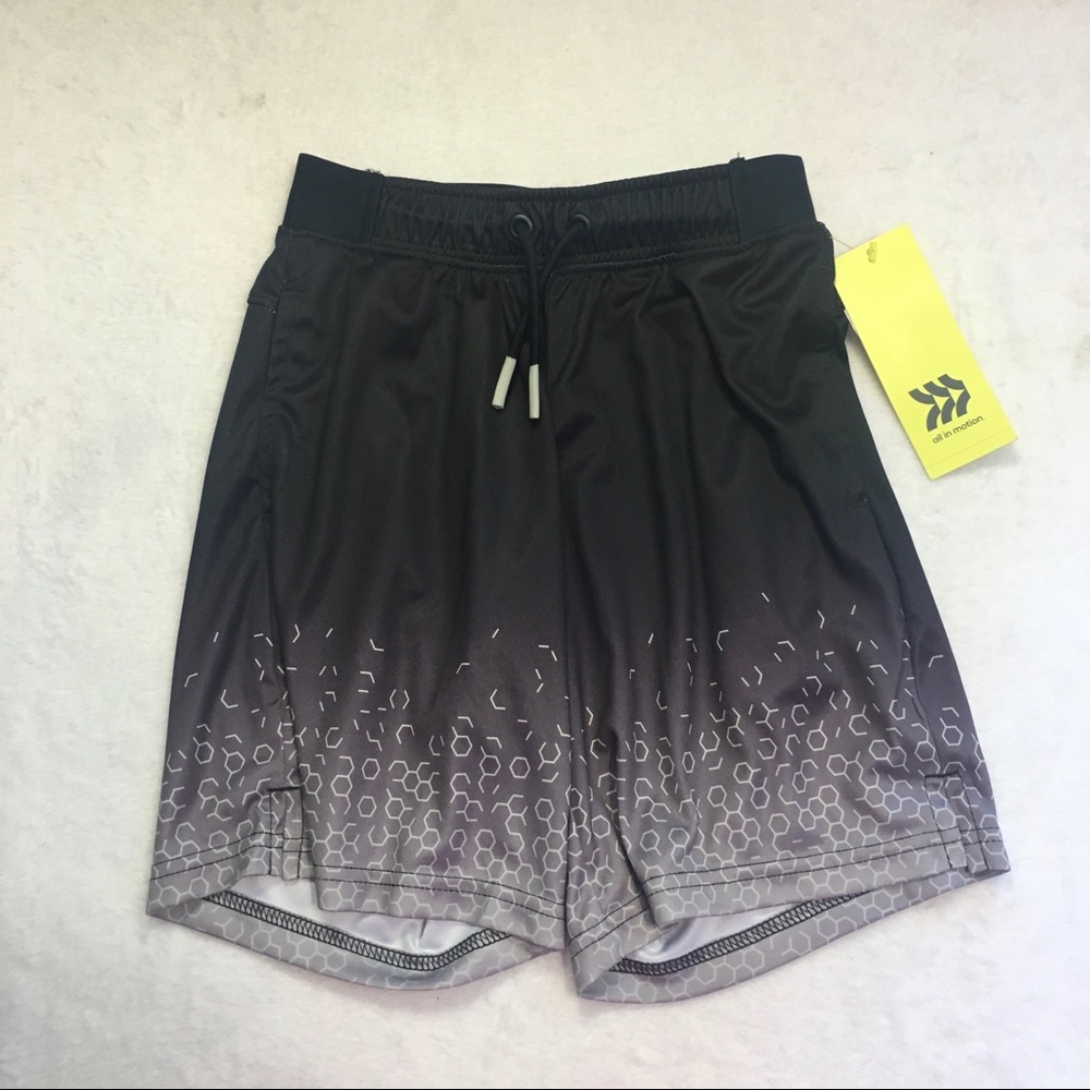 NWT Boys all‎ in motion shorts